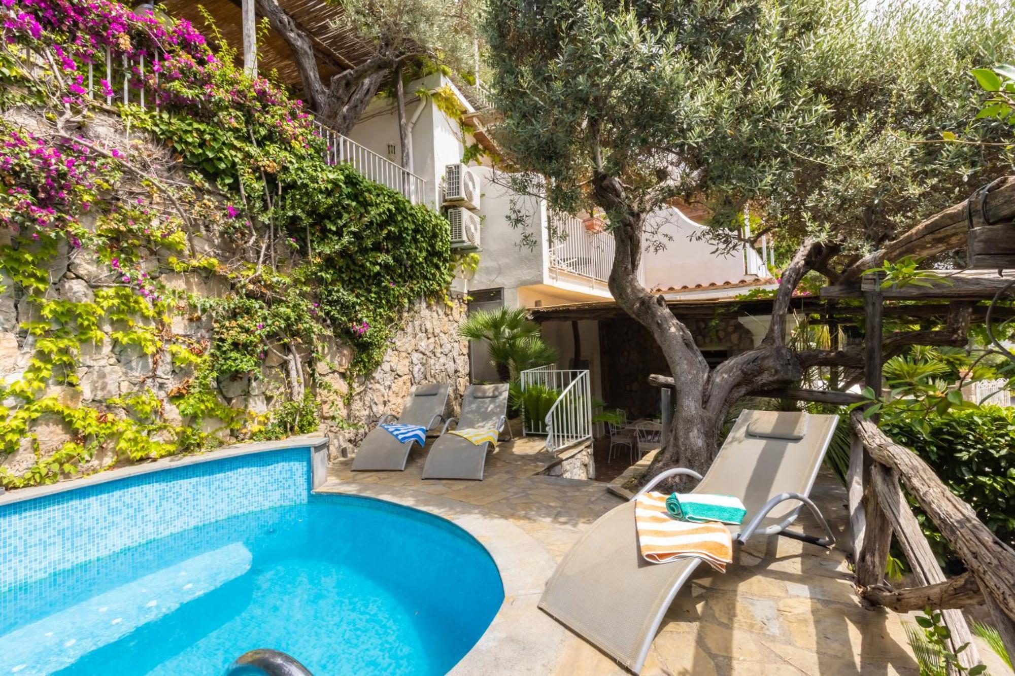 Villa Rita Apartments Massa Lubrense Extérieur photo